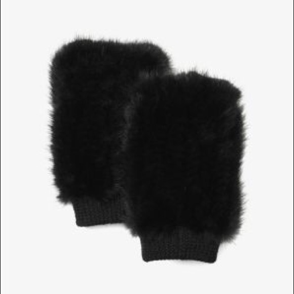 MICHAEL Michael Kors Accessories - NWT MICHAEL Michael Kors Rabbit Fur Gloves